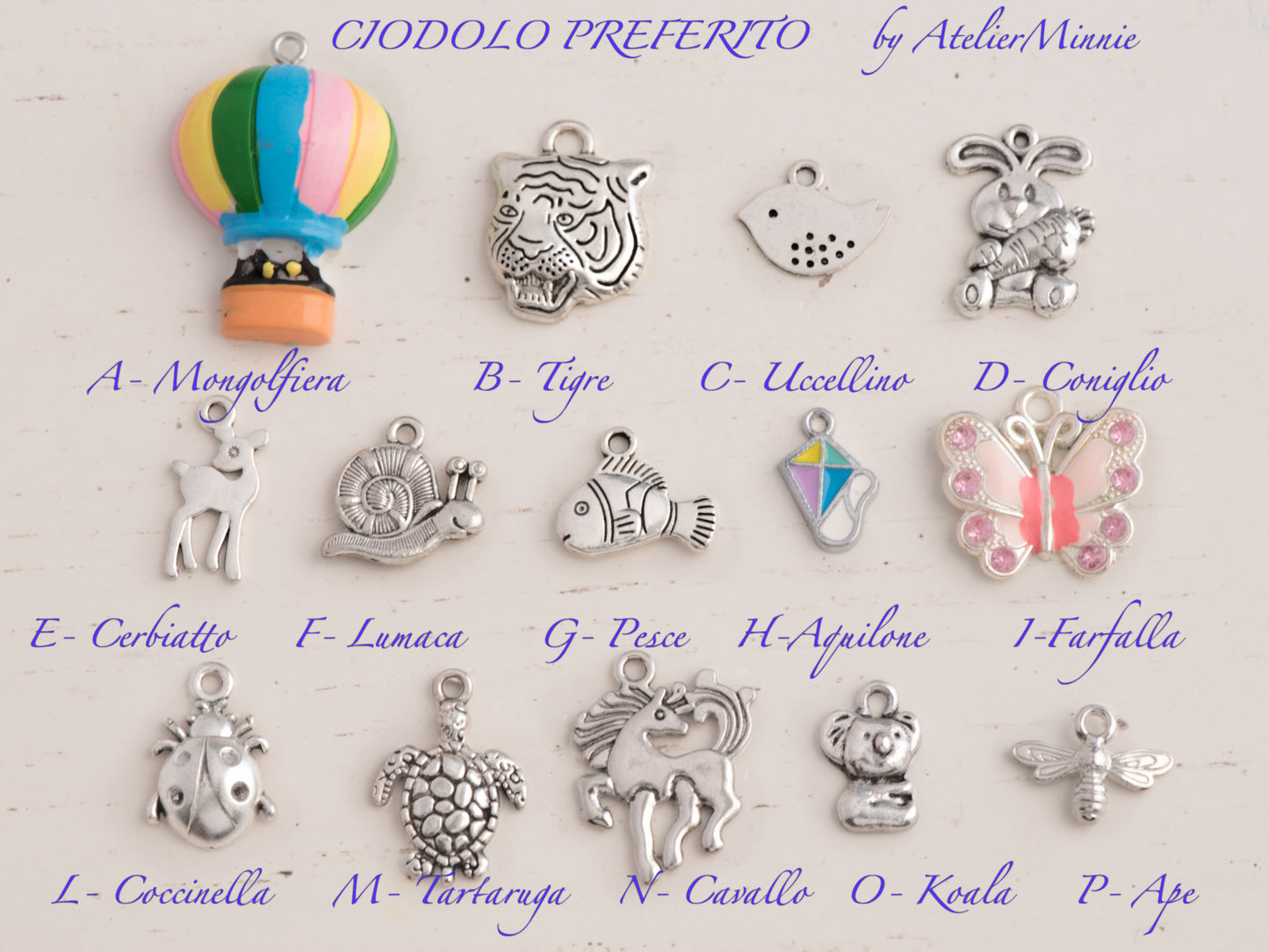 Bracciale maestra asilo con farfalla ed iniziale