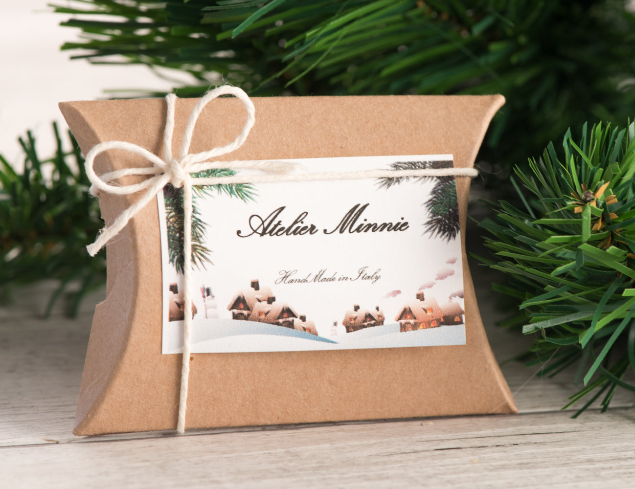 bracciale per la nonna, bracciale per la zia, bracciale personalizzato famiglia, Bracciale personalizzato Sorella, bracciale simboli famiglia, bracciale sorella, bracciale sport montagna, ciondolo fiocco di neve, ciondolo snowboard, regalo appassionato montagna, regalo natale nonna, regalo nonna personalizzato, regalo personalizzato famiglia, regalo personalizzato natale, regalo personalizzato per la nonna, regalo personalizzato sorella,regalo sorella, regalo compleanno sorella