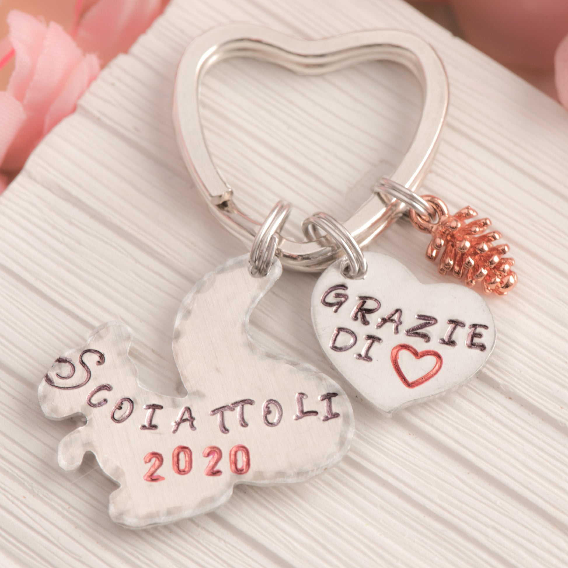 Portachiavi scoiattolo come regalo personalizzato educatrice